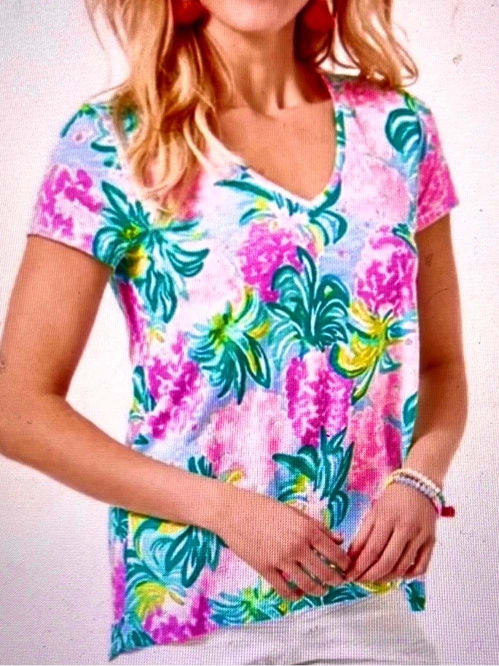 NWOT- Lilly Pulitzer Etta V Neck Top Pineapple Shake